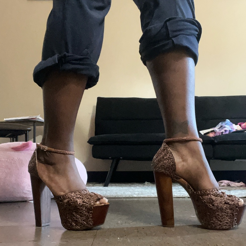 Jessica Simpson Dessie Platform Sandal